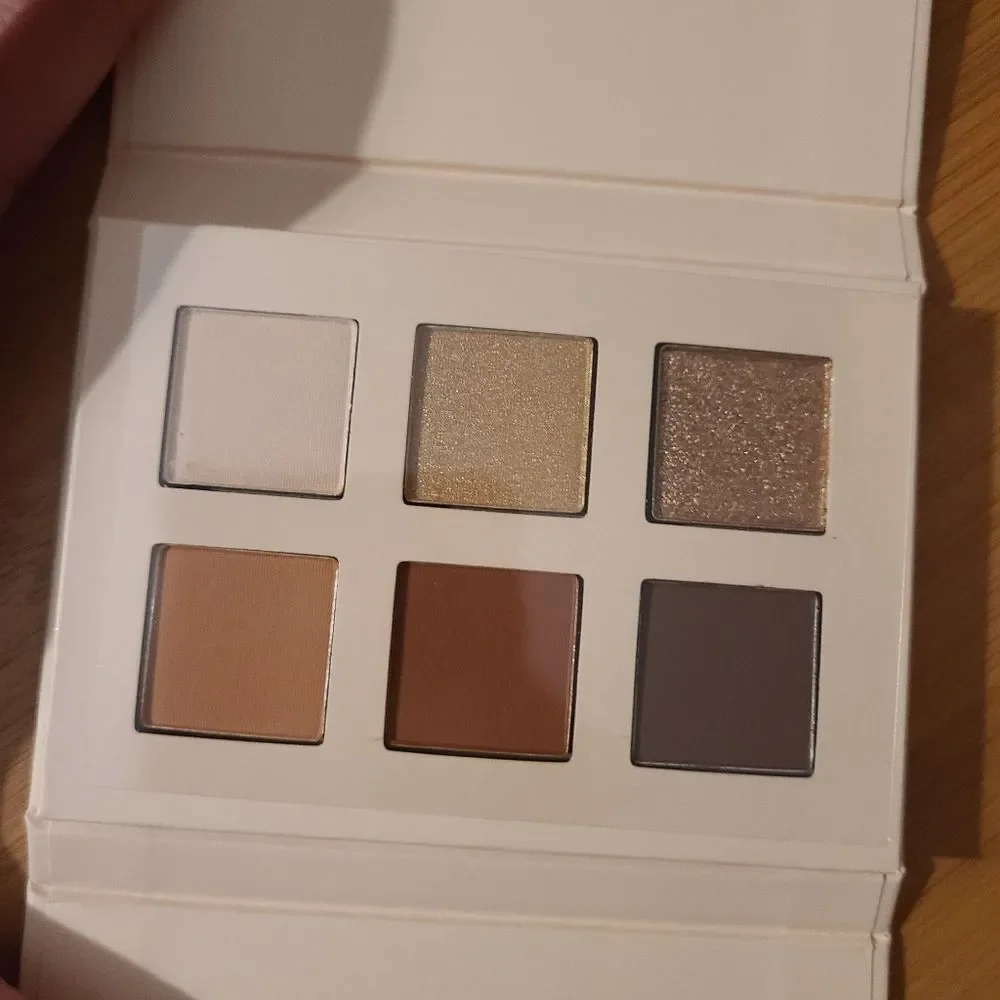 Lauren conrad Sunrise pallette NWOT